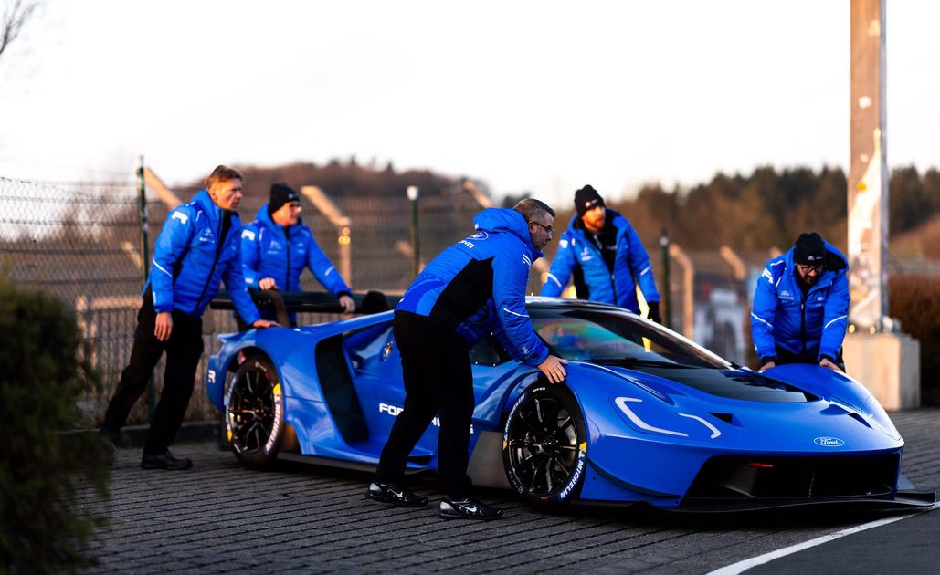 The 800-HP Ford GT Mk IV Has Become the Third-Fastest Car Ever to Lap the Nürburgring